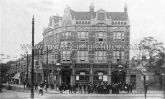 Bell Public House, Walthamstow, London. c.1909.