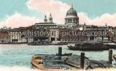 St Pauls Catherdral From River, London, c.1905.