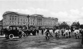 Buckingham Palace, London. c.1928.